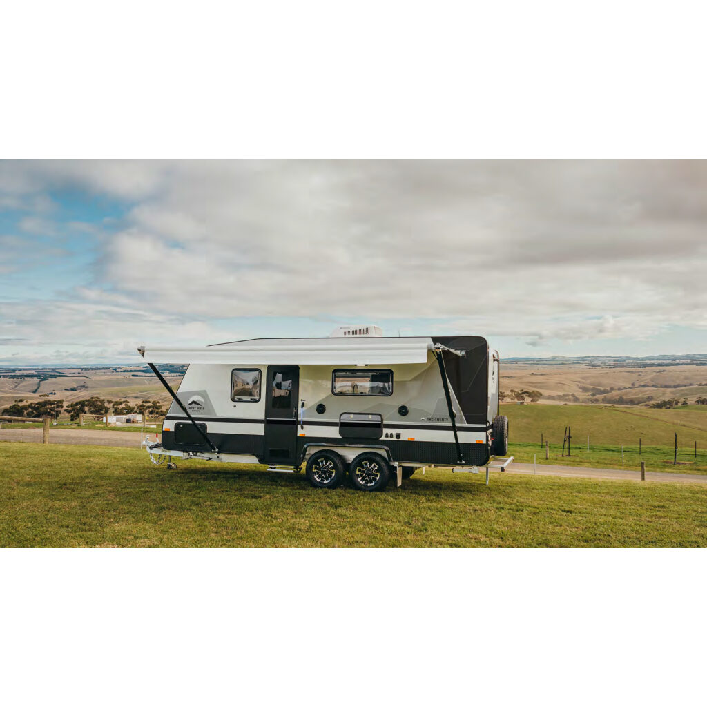 BOOK NOW: Snowy River SRC-20 — Couples Caravan